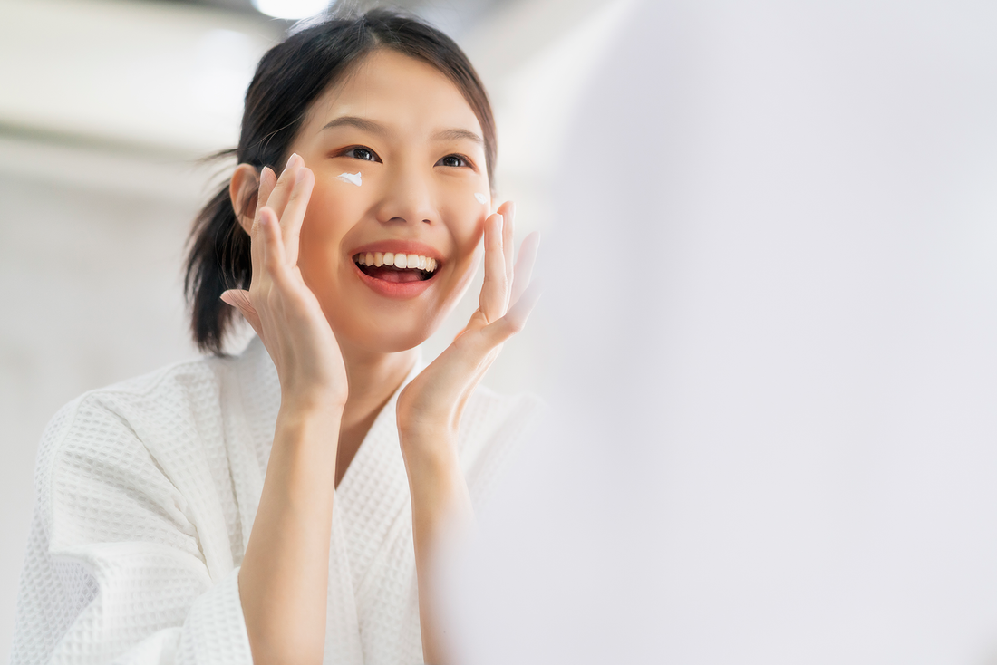 woman doing skincare